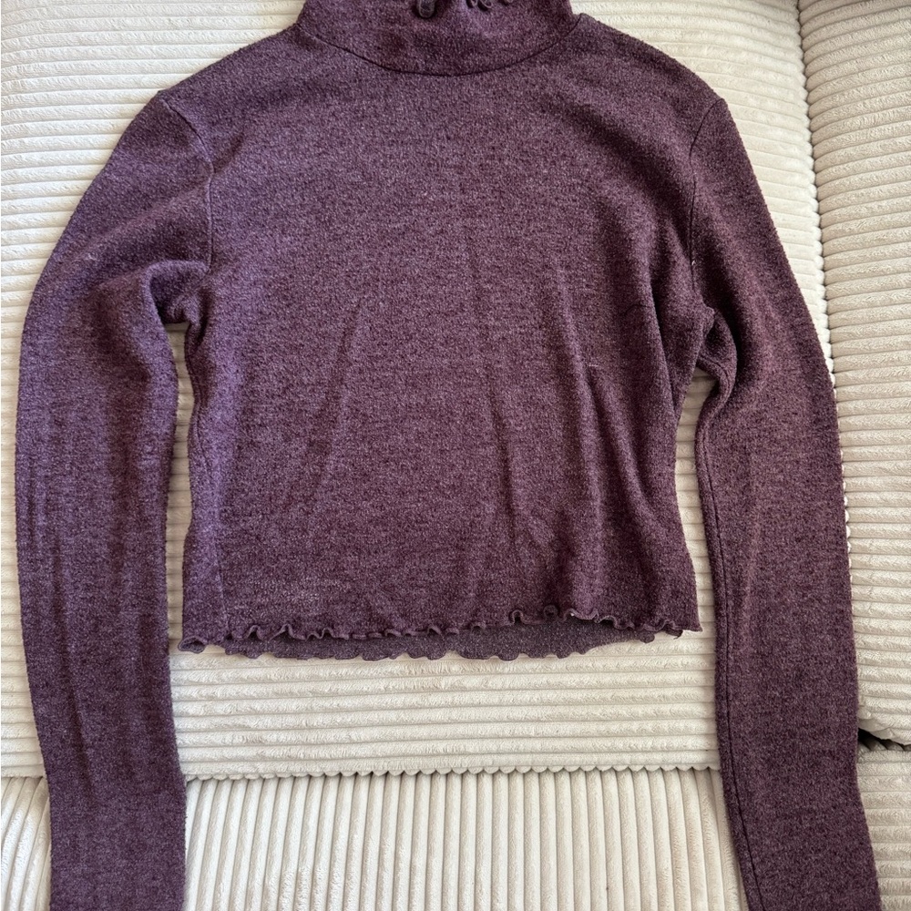 Women's Plum Turtleneck Long-Sleeve Top